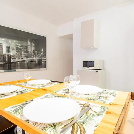 Le Transversal 2 -balcon-garage Privé Optionnel -centre Historique -plages à 21km ! * Pézenas
