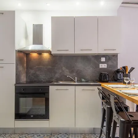 Apartamento Pillement 2-t2-balcon Avec Garage Privé Optionnel-centre Historique Et Plages à 21km ! *