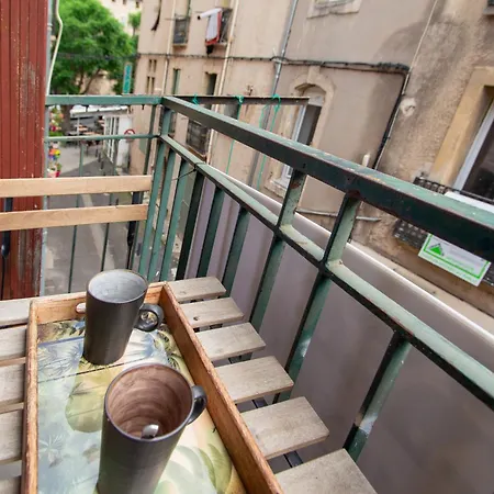 Pillement 2-t2-balcon Avec Garage Privé Optionnel-centre Historique Et Plages à 21km ! *